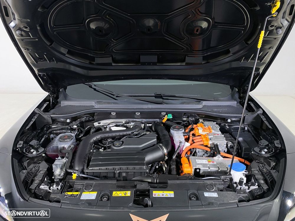 Cupra Formentor 1.5 e-Hybrid DSG - 23
