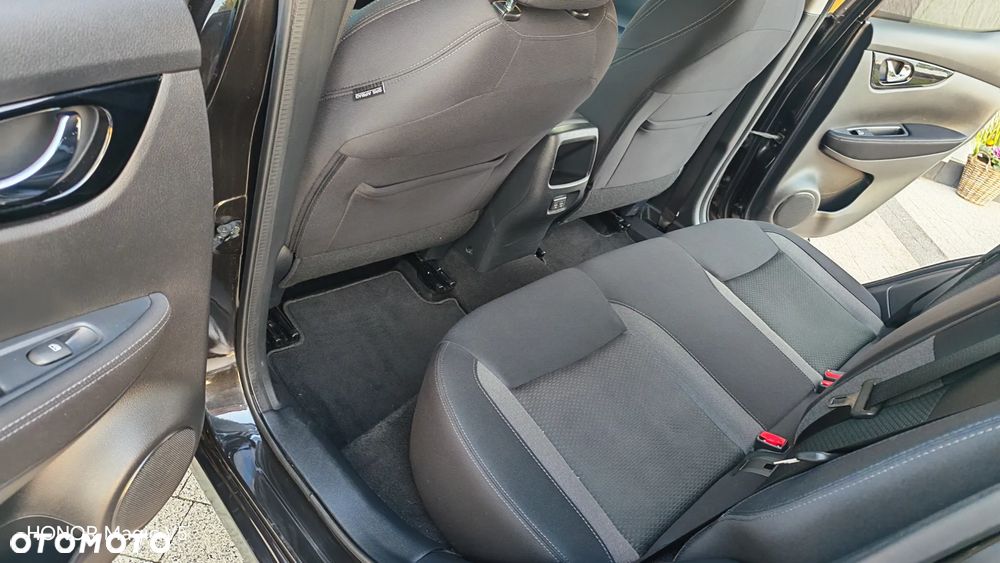 Nissan Qashqai 1.3 DIG-T Tekna - 23