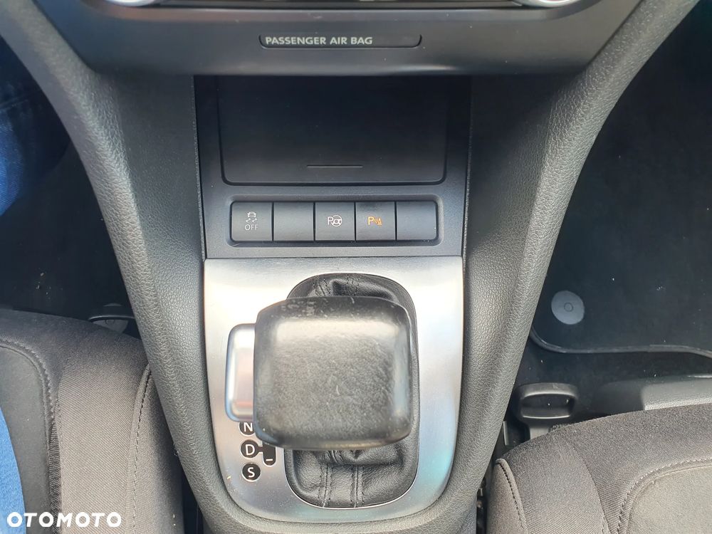 Volkswagen Golf 1.4 TSI DSG Highline - 22