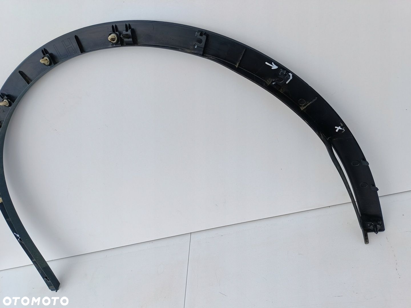 TESLA MODEL Y MY 20- NAKŁADKA LISTWA BŁOTNIKA LEWY PRZÓD 1683863-00-A - 8