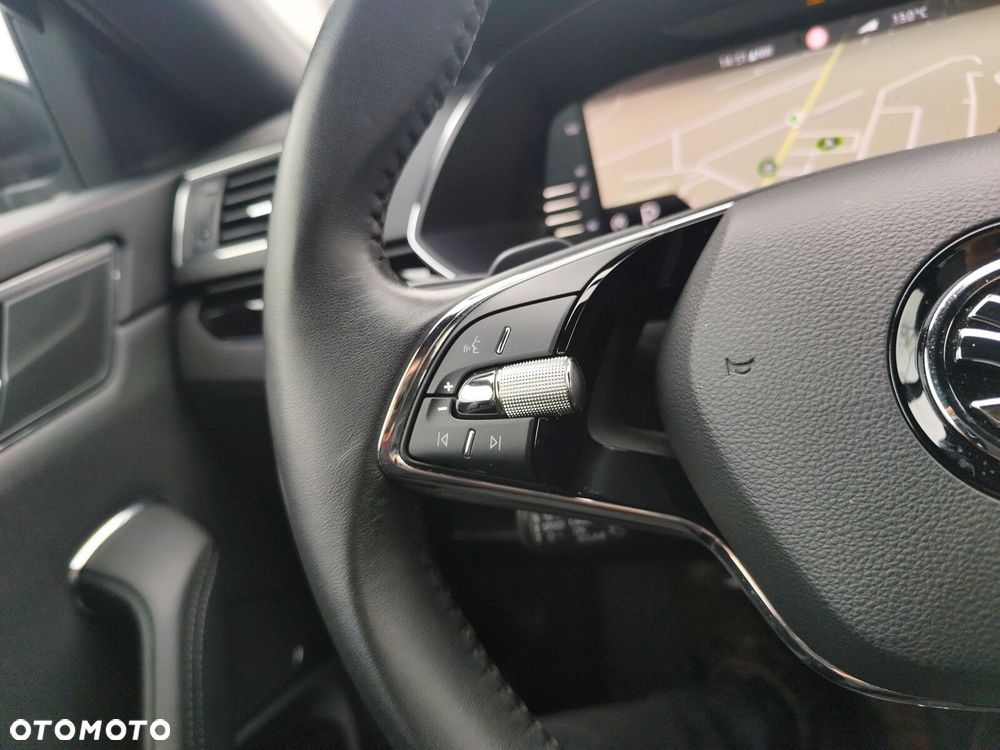 Skoda Superb 2.0 TSI L&K DSG - 19