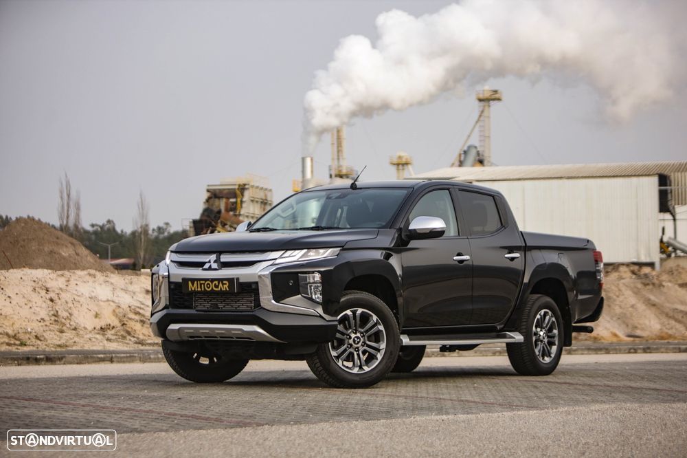 Mitsubishi L200 Pick Up 4x4 S&S Auto Cabine Dupla Select - 14