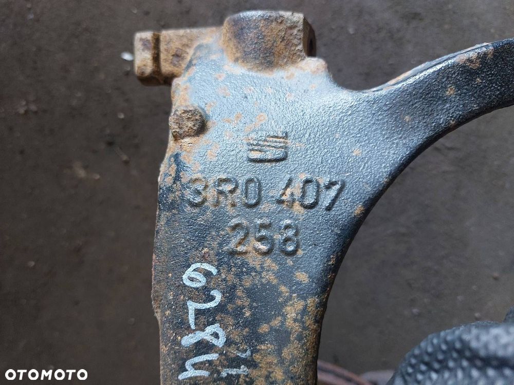 PIASTA ZWROTNICA LEWY PRZÓD PRAWY PRZÓD EXEO I 2.0 TDI 3R0407257 3R0407258 - 8