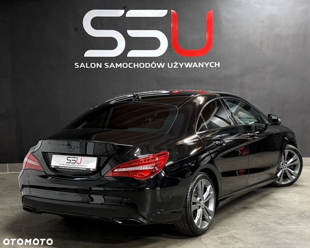 Mercedes-Benz CLA 200 7G-DCT Urban - 5