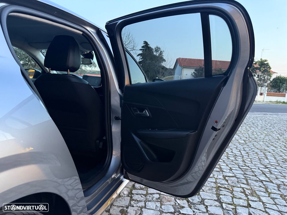 Peugeot e-208 51 kWh Allure - 44