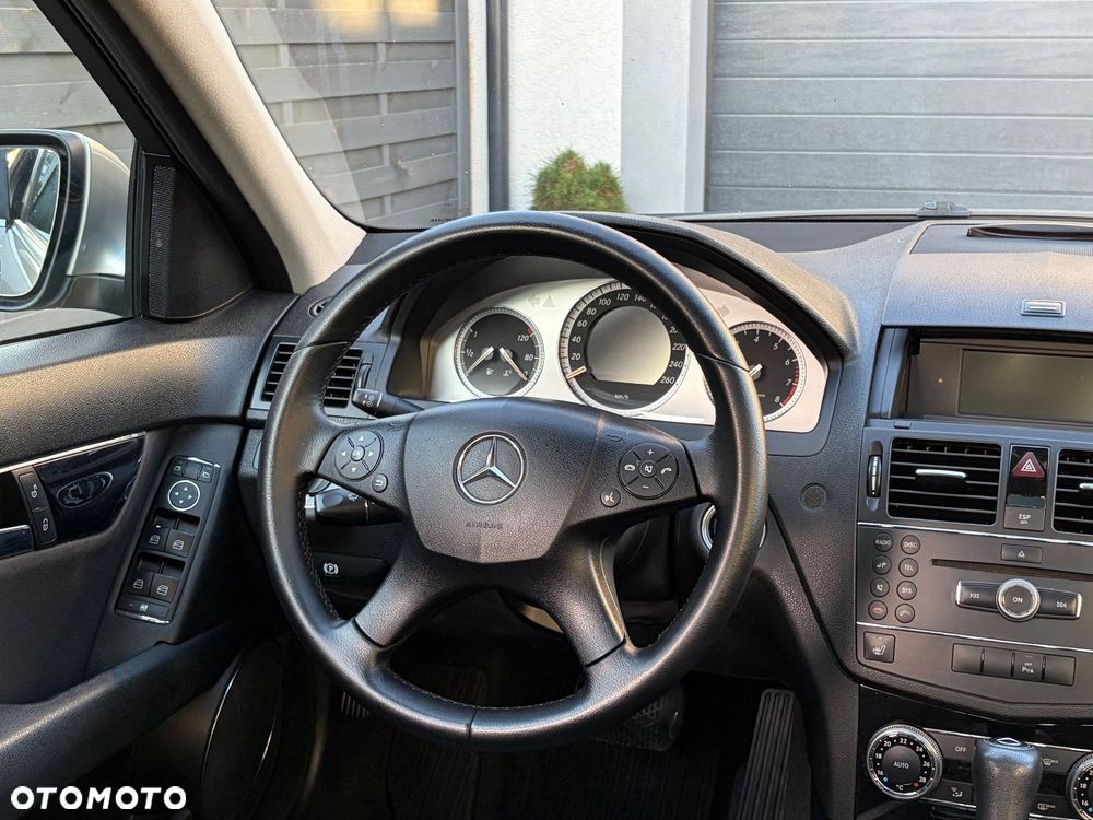 Mercedes-Benz Klasa C - 23