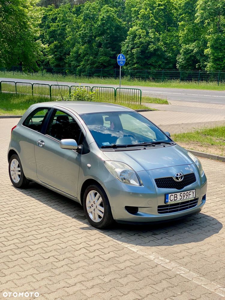 Toyota Yaris 1.3 Luna - 1