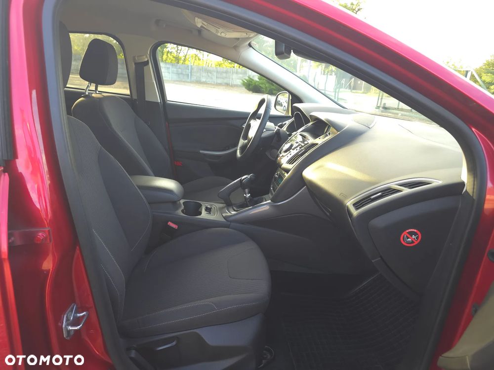 Ford Focus 1.6 EcoBoost Start-Stopp-System Titanium - 16