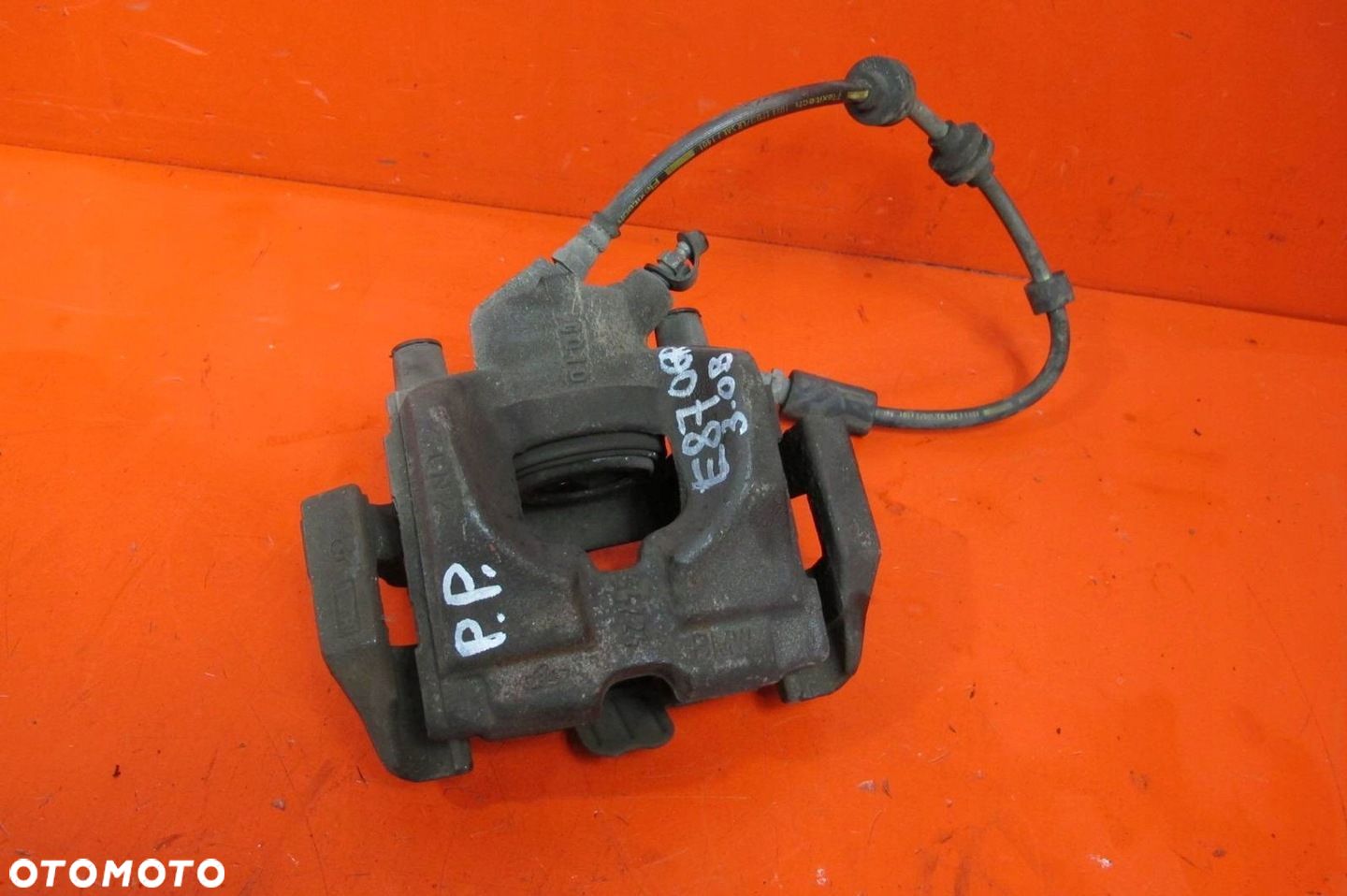 BMW 1 E87 3.0 i N52B30A E81 E89 ZACISK HAMULCOWY JARZMO PRAWY PRZÓD 54/24 - 1