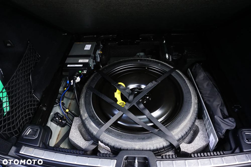 Volvo XC 60 B5 B AWD Momentum Pro - 23
