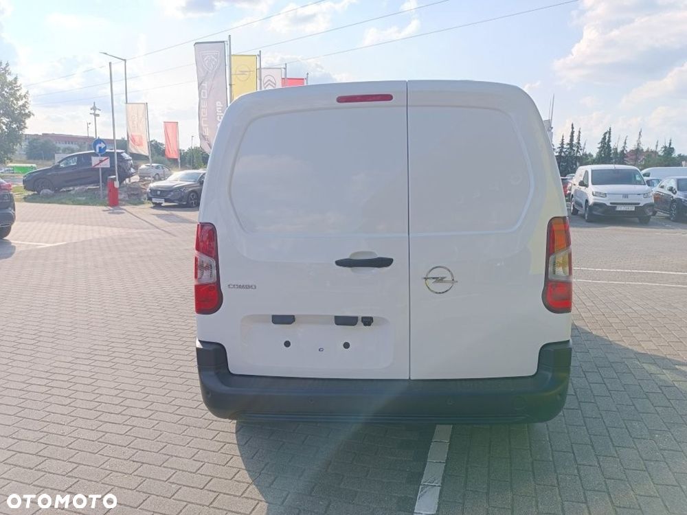 Opel COMBO - 8