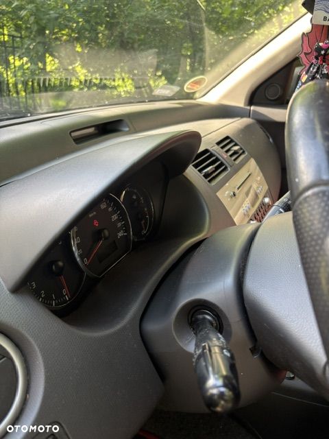 Suzuki Swift - 10