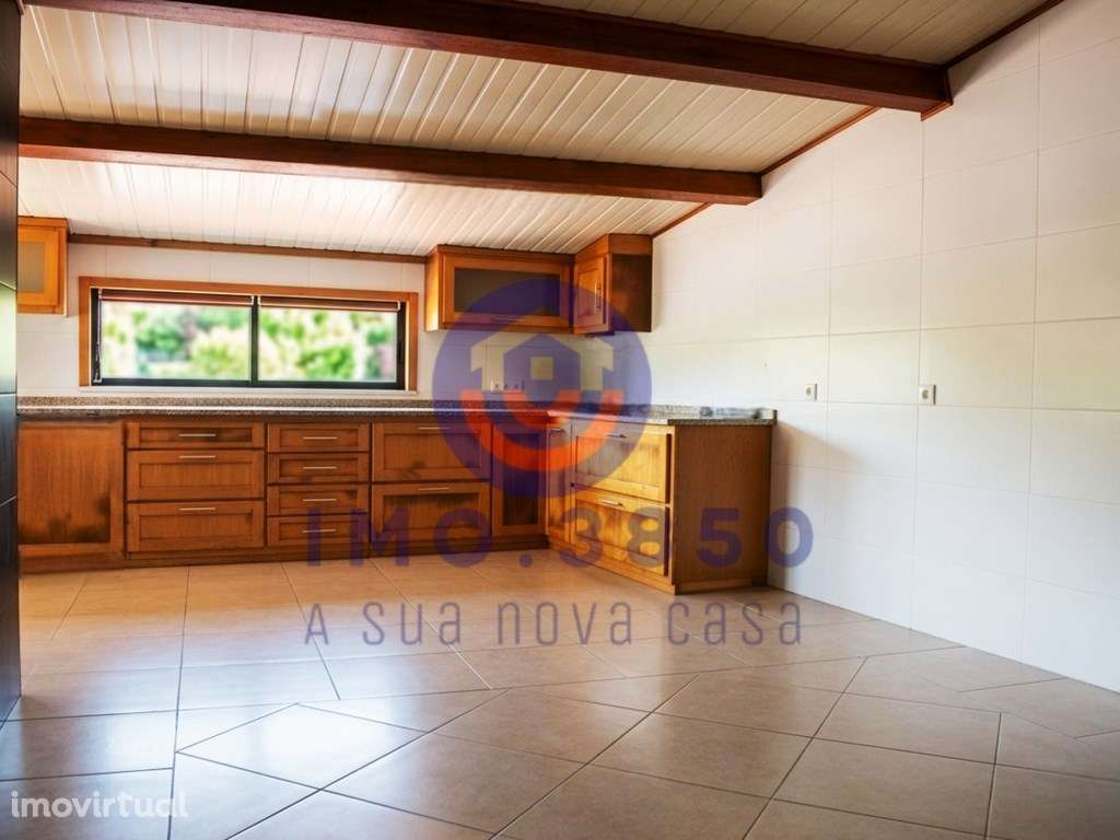 Moradia T4 c/ excelentes áreas - Grande imagem: 2/25