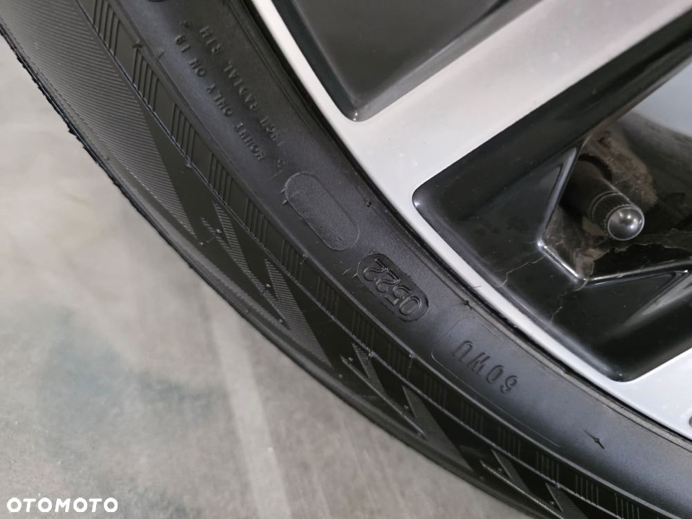 Volvo XC 90 B5 D AWD Geartronic Momentum Pro - 22