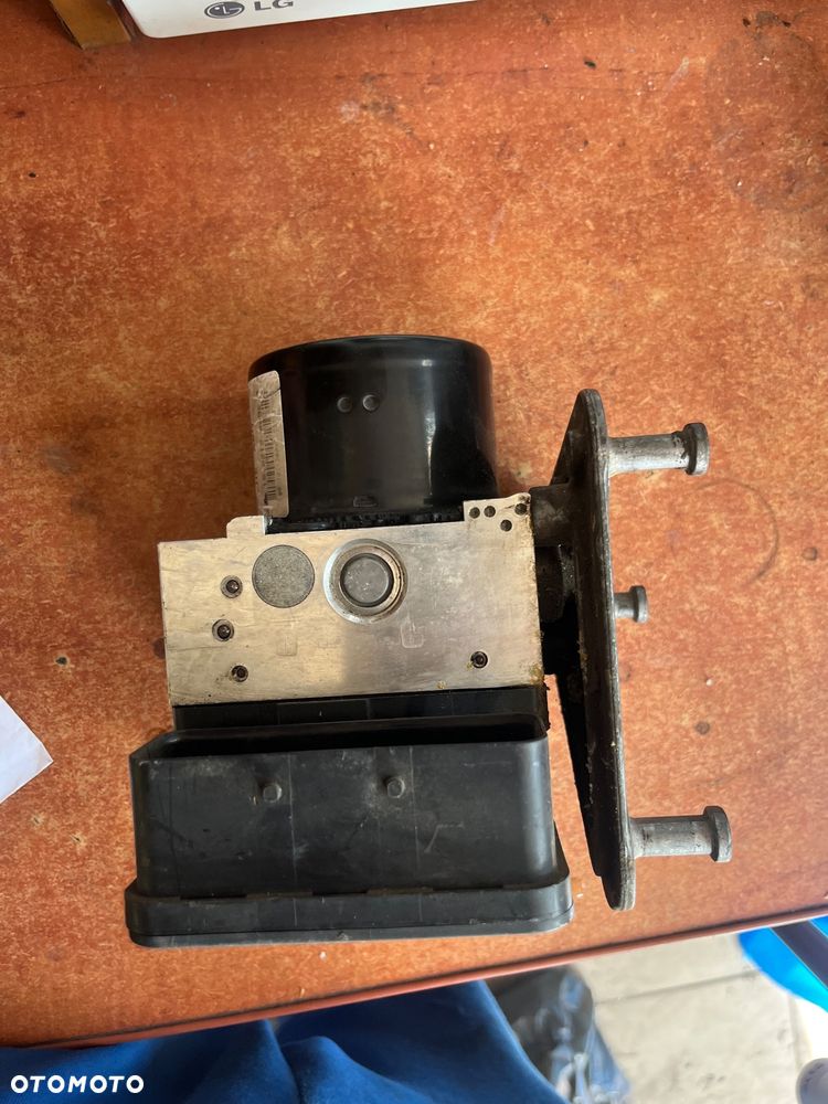 Pompa ABS Mercedes S w221 CL w216 AMG - 2