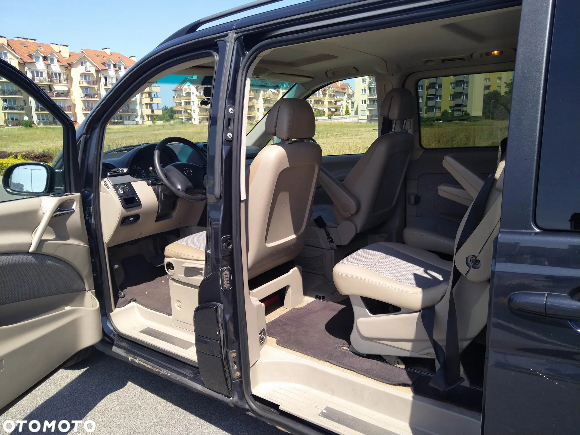 Mercedes-Benz Viano - 9