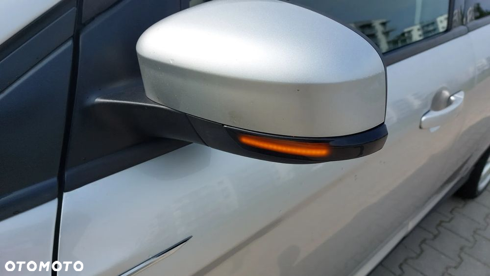Ford Focus Turnier 1.6 TDCi DPF Titanium - 32
