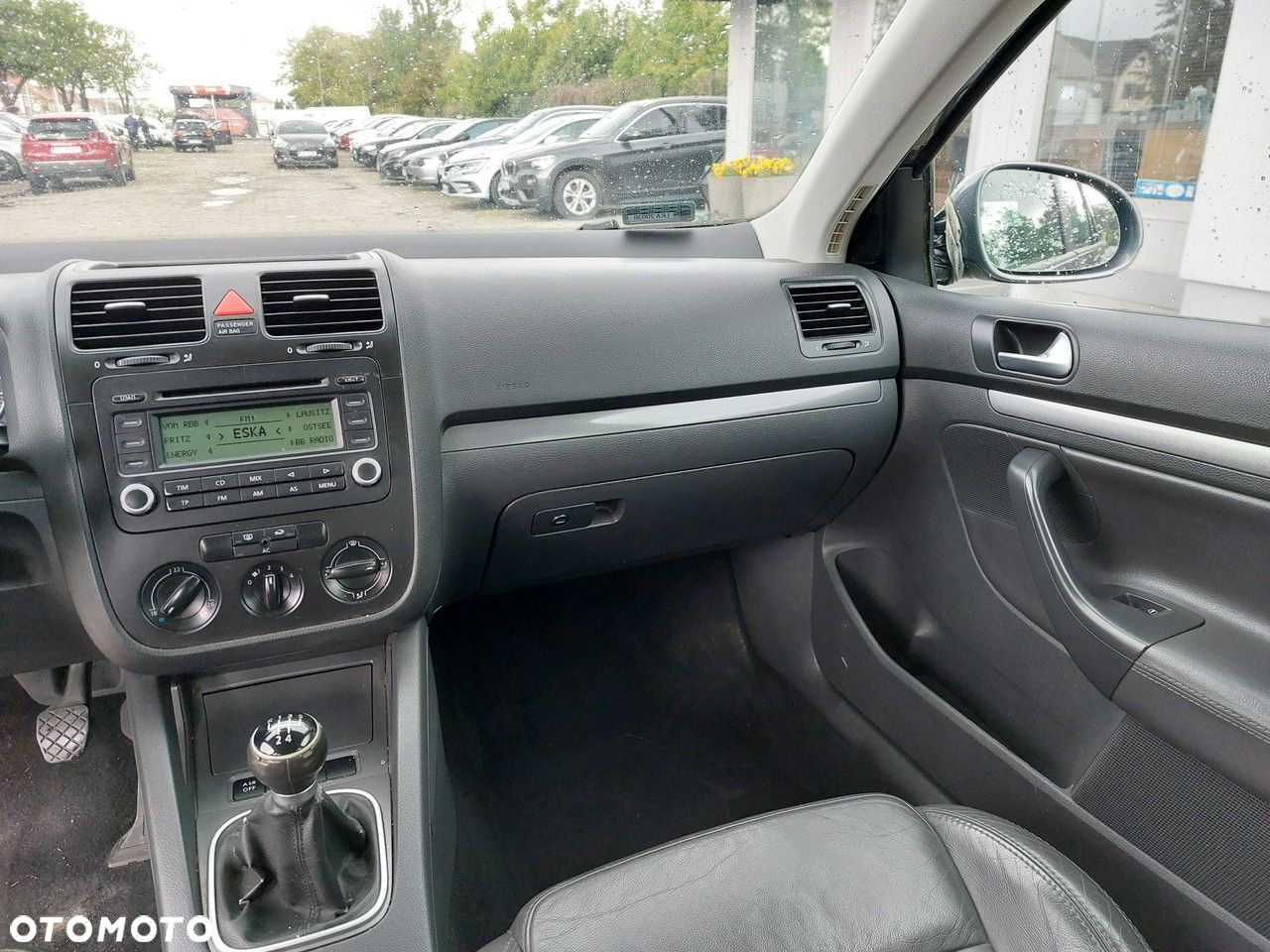 Volkswagen Golf - 17