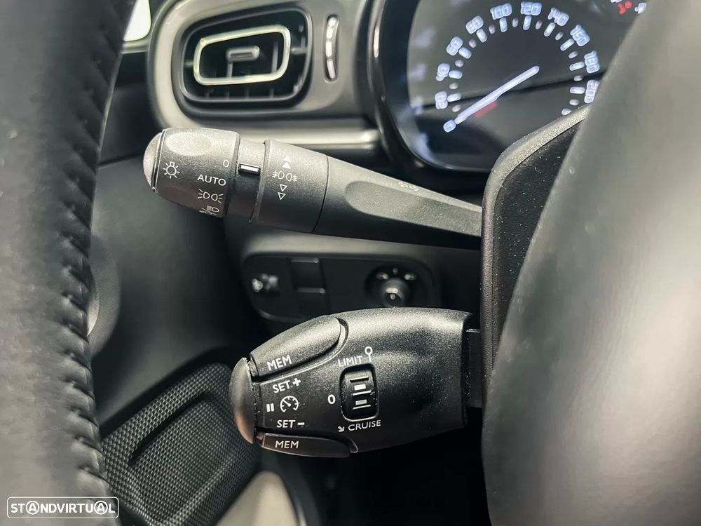 Citroën C3 1.2 PureTech Shine Pack - 16