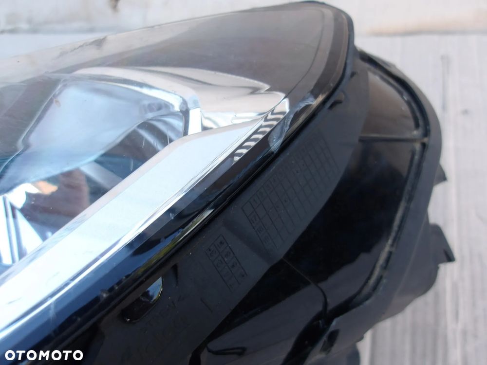 LAMPA LEWY PRZOD AUDI A1 II 82A941003 - 4