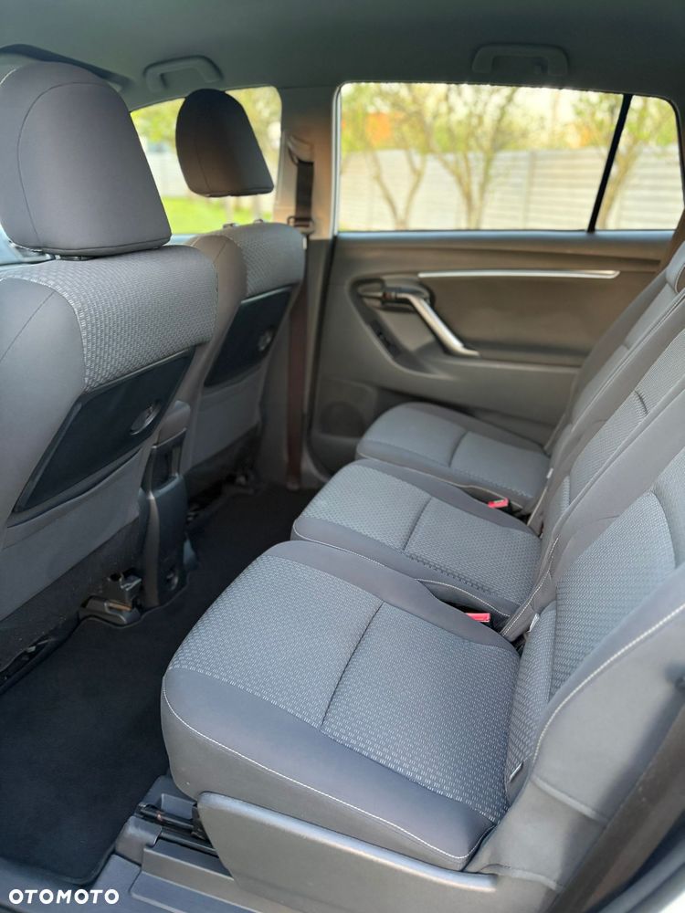 Toyota Verso 2.0 D-4D Premium 7os - 12