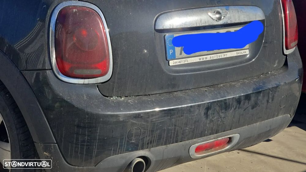 Traseira completa mini ano 2021 vidro da mala está partido - 1