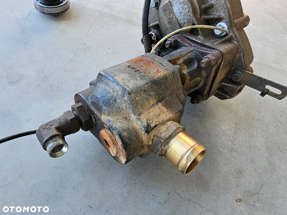 PRZYSTAWKA POMPA PTO WAŁEK VOLVO FH FM FH4 - 4