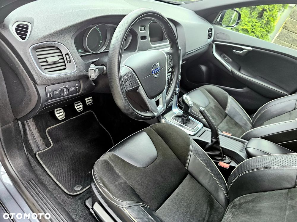 Volvo V40 D2 R-Design Kinetic - 16
