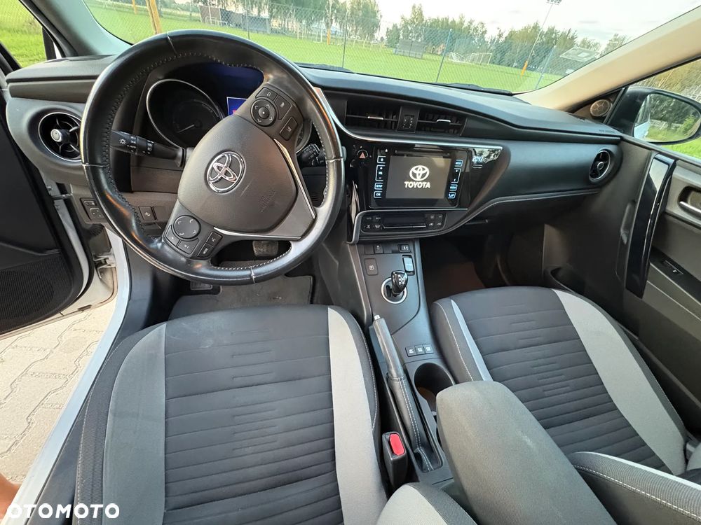 Toyota Auris - 7