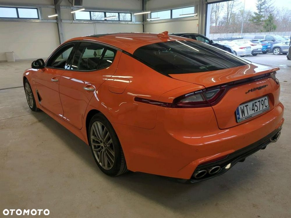 Kia Stinger - 3