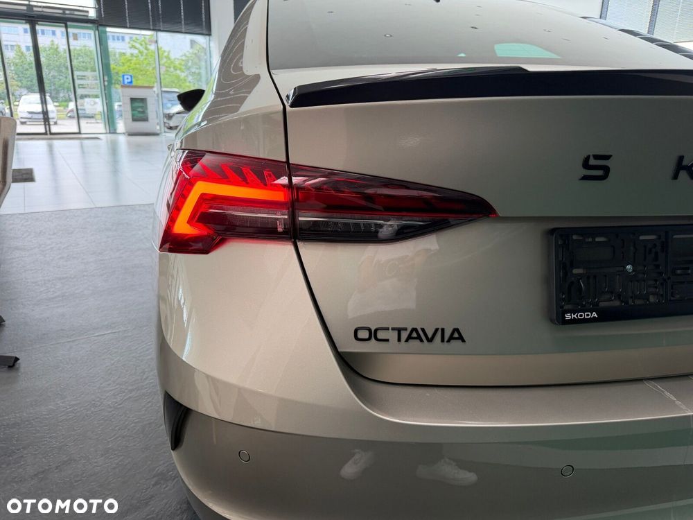 Skoda Octavia 2.0 TSI RS DSG - 33