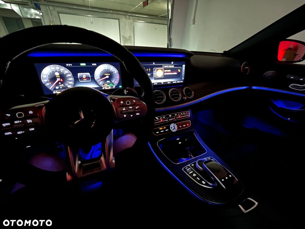 Mercedes-Benz Klasa E AMG 53 4-Matic+ - 15