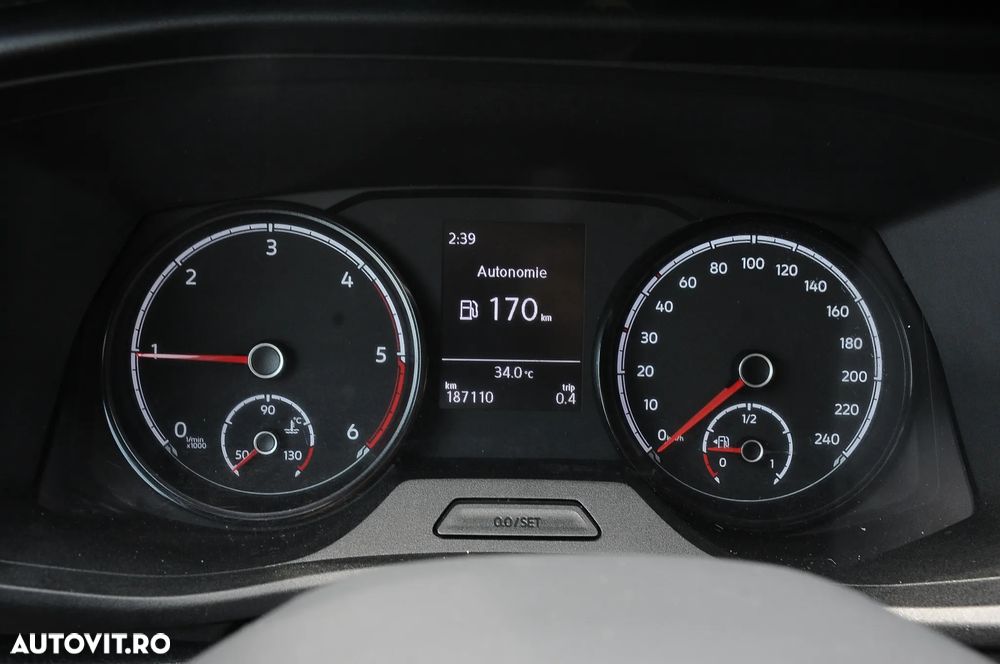Volkswagen Transporter - 12