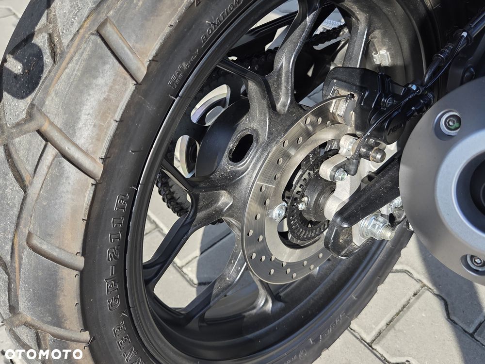 Yamaha XSR - 35