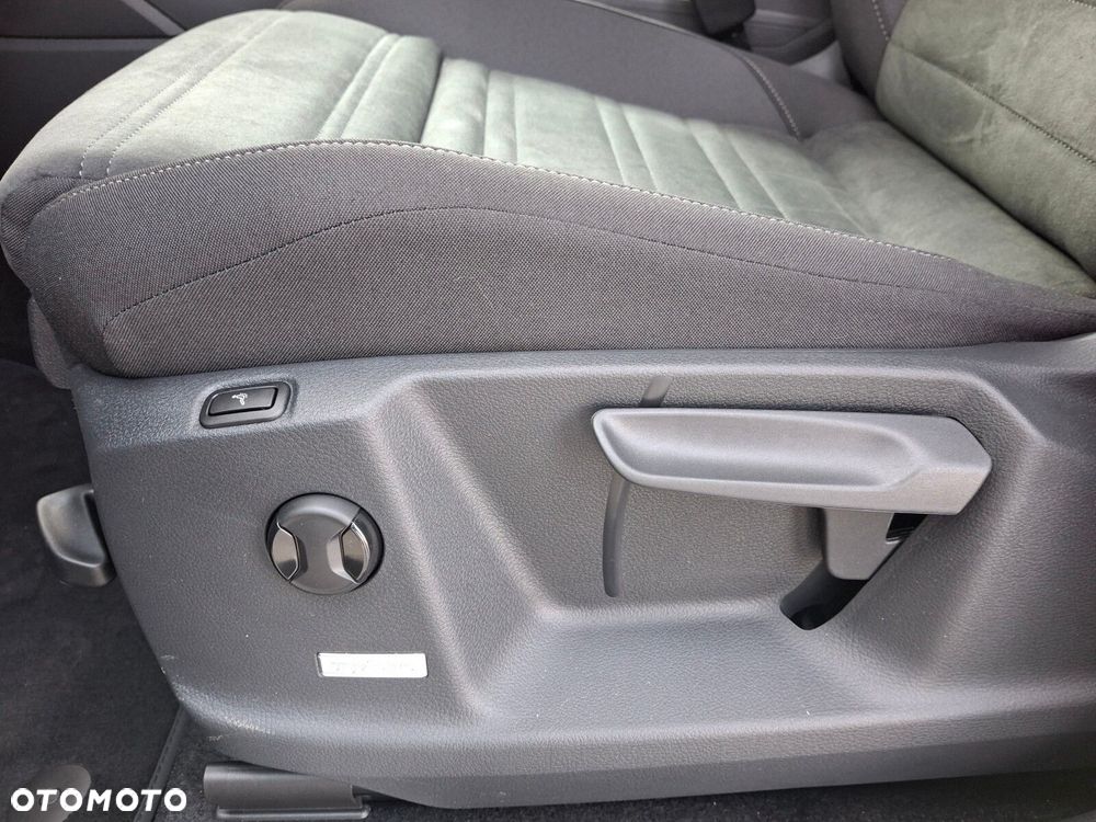 Volkswagen Touran 1.5 TSI EVO Comfortline DSG - 13