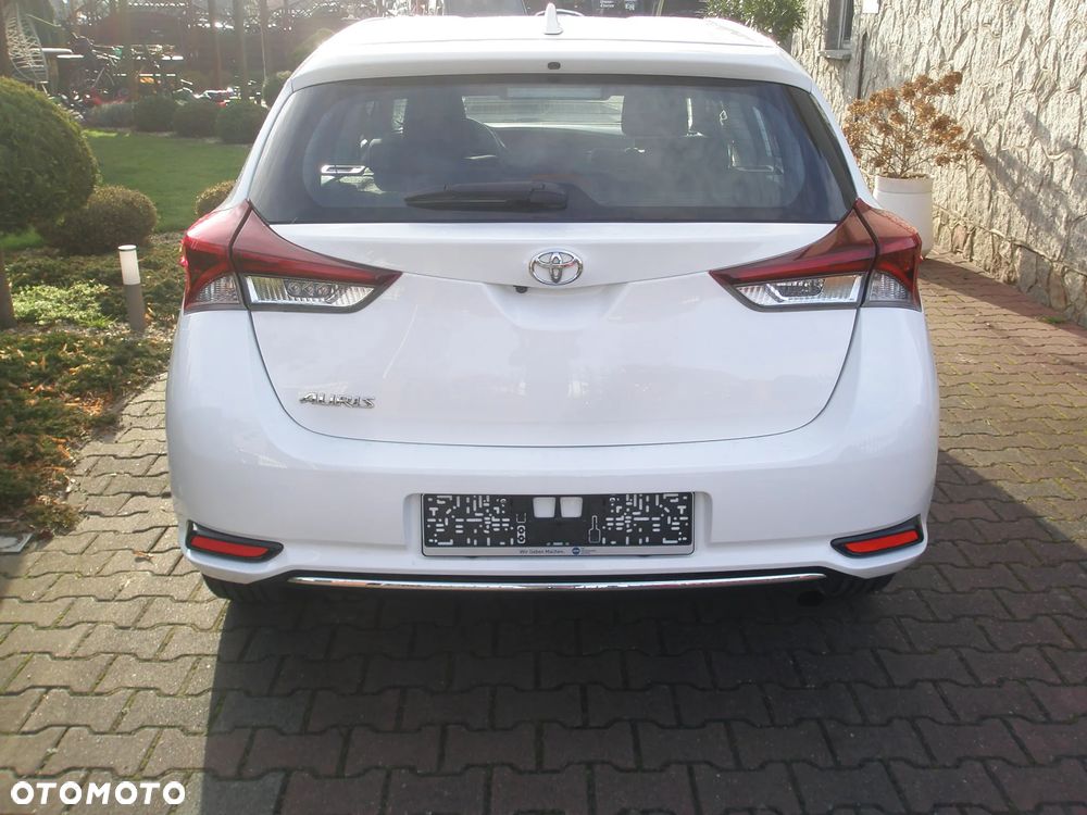 Toyota Auris 1.2 T Prestige - 9