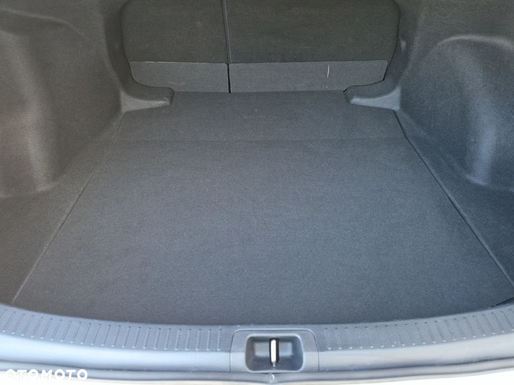 Toyota Corolla 1.5 Comfort MS - 12
