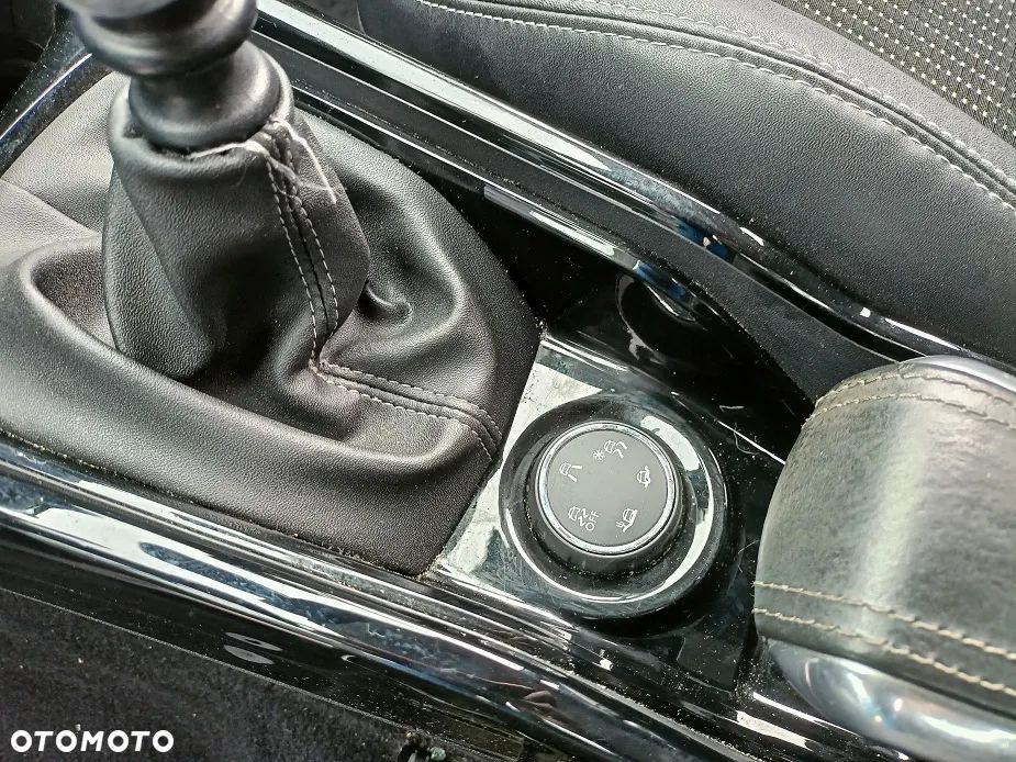 Peugeot 2008 1.2 Pure Tech GPF Crossway S&S - 15