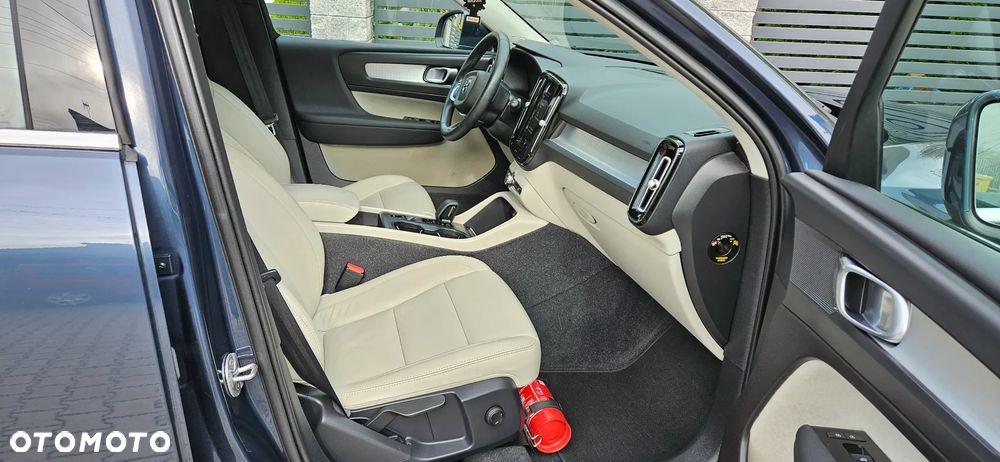 Volvo XC 40 T4 Recharge DKG Plus Bright - 19
