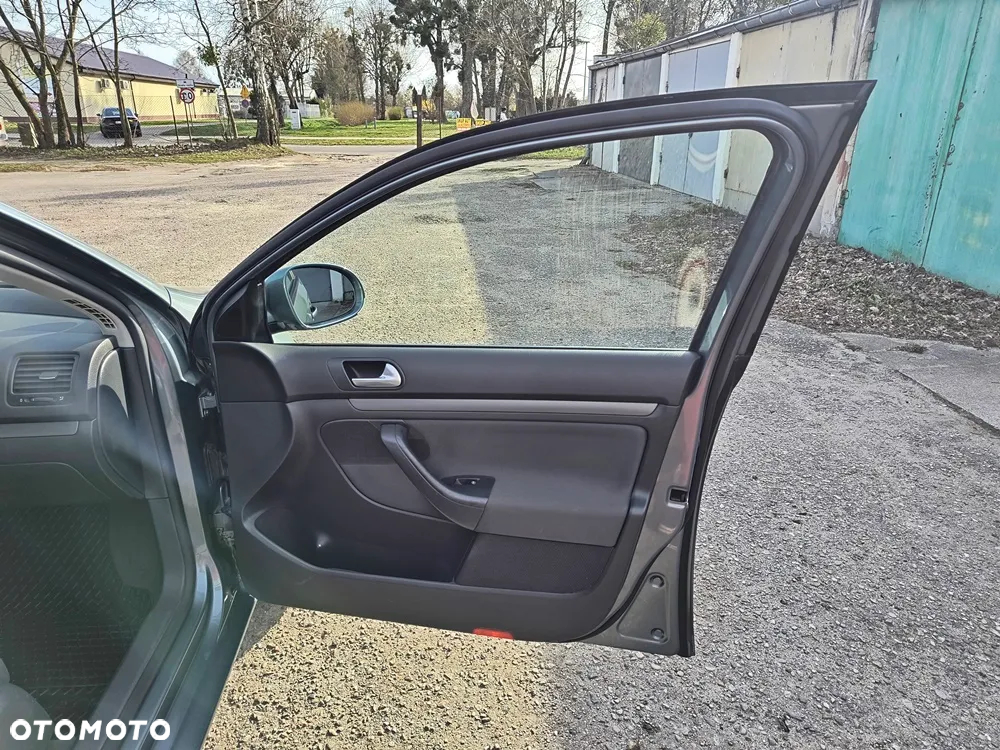 Volkswagen Jetta 1.6 Comfortline - 18