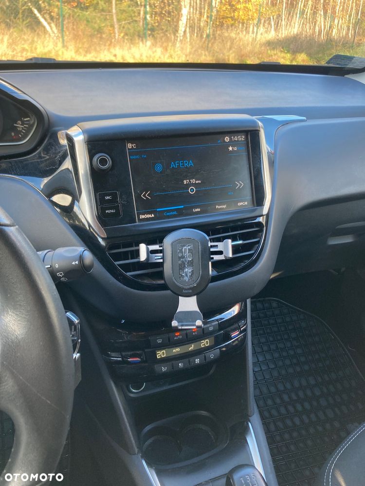 Peugeot 208 1.2 PureTech Active - 18