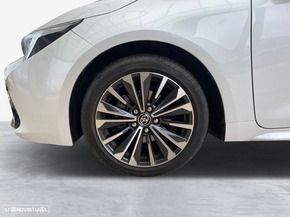 Toyota Corolla Touring Sports 1.8 Hybrid Comfort Plus - 13