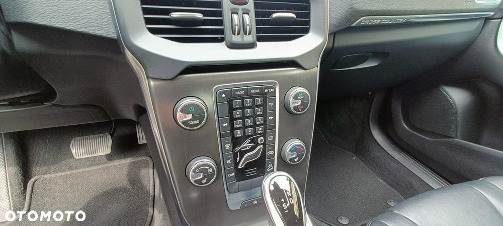 Volvo V40 Cross Country T4 AWD Geartronic Summum - 16