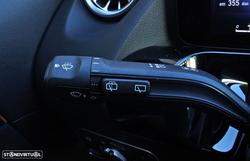 Mercedes-Benz GLA 180 d AMG Line - 10