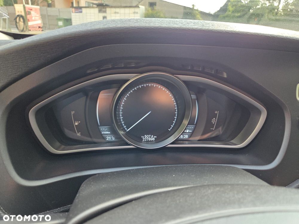 Volvo V40 D2 Kinetic - 8