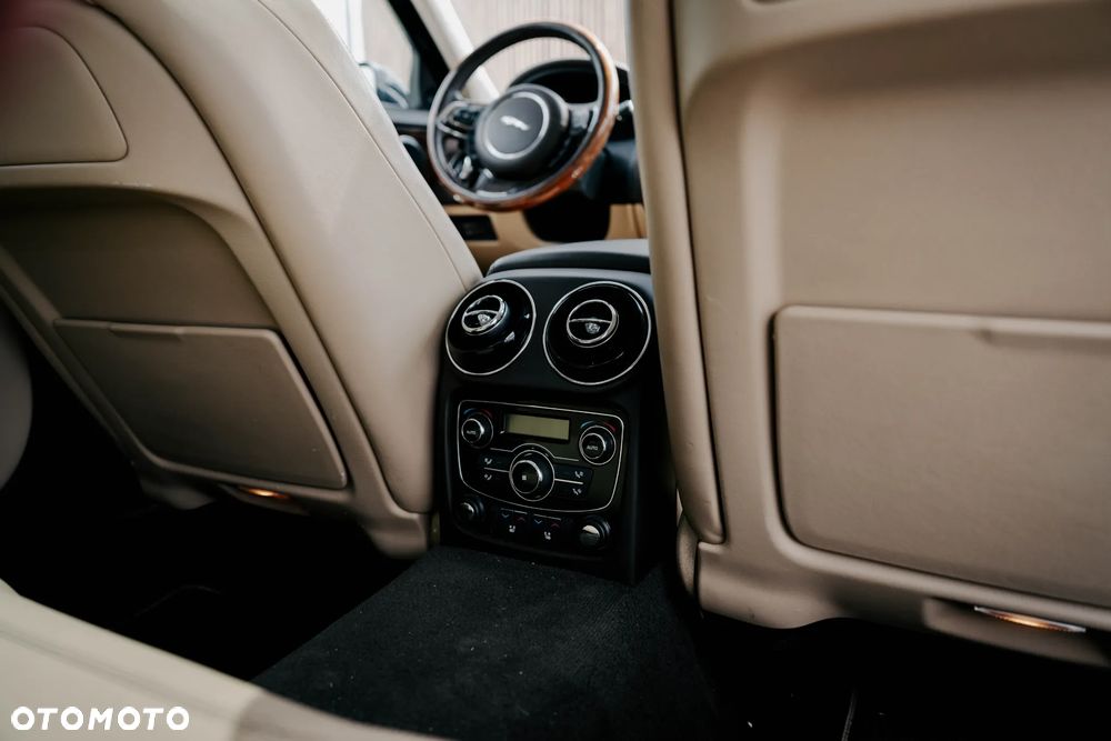 Jaguar XJ 3.0 T LWB AWD Portfolio - 19