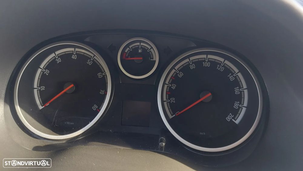 Opel Corsa 1.2 Enjoy Easytronic - 10