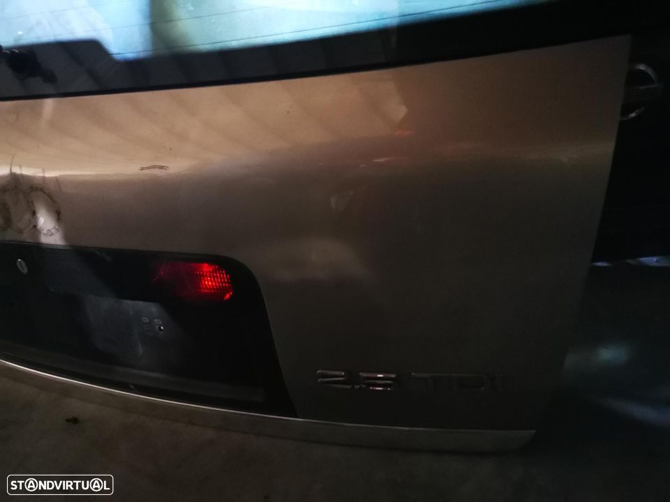AUDI A6 CARRINHA /SW 1999 TAMPA DA MALA M190 - 3