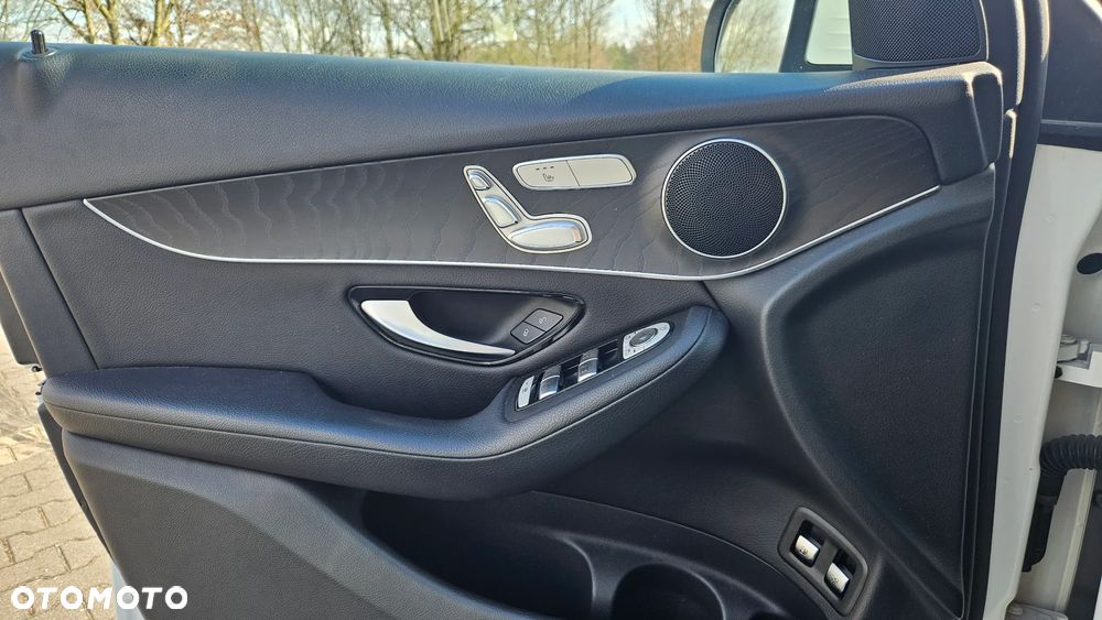 Mercedes-Benz GLC - 13