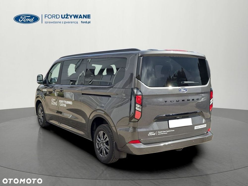 Ford Tourneo Custom - 13